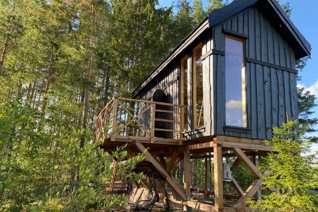 Viking House In The Tree! Jacuzzi, Sauna,Apkure! Lici  المظهر الخارجي الصورة