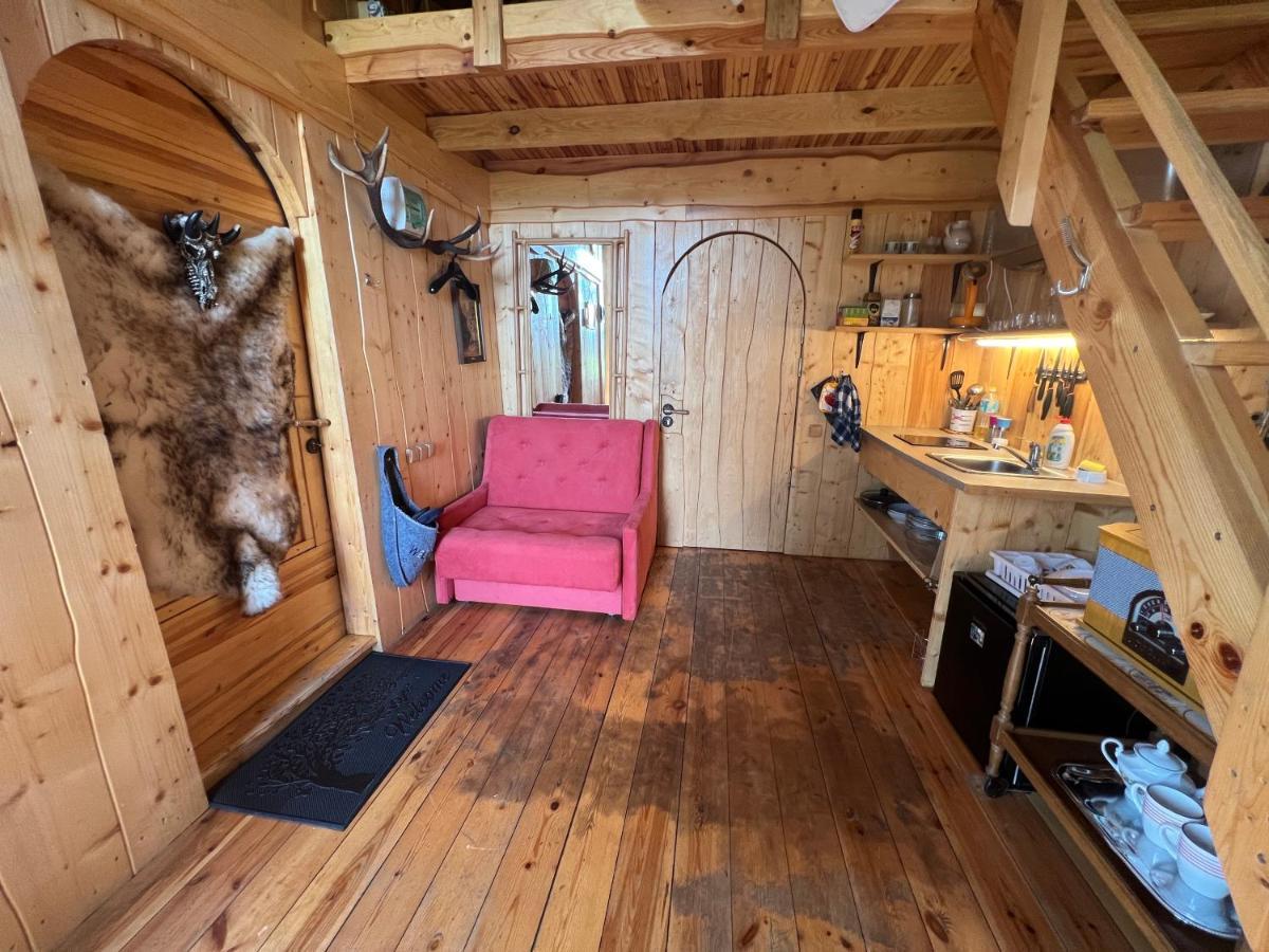 Viking House In The Tree! Jacuzzi, Sauna,Apkure! Lici  المظهر الخارجي الصورة